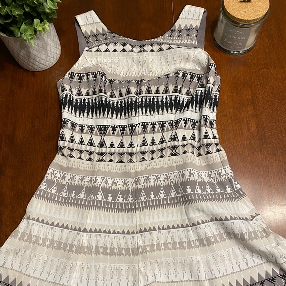 BCBGeneration Romper gray, purple, black, tan pattern. Size 0 - Picture 1 of 8